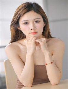 《欧美特级黄》