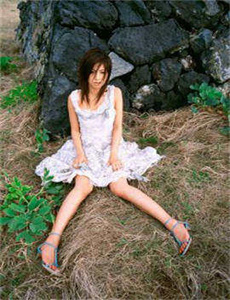 《菅野亚梨沙》