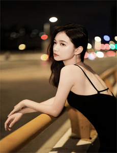《性丰满FREEOLDERWOMANVIDEOS》